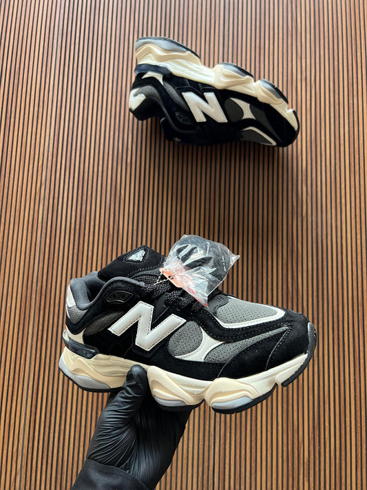 New balance.9060