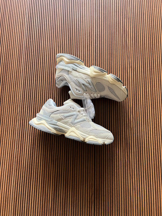New balance.9060