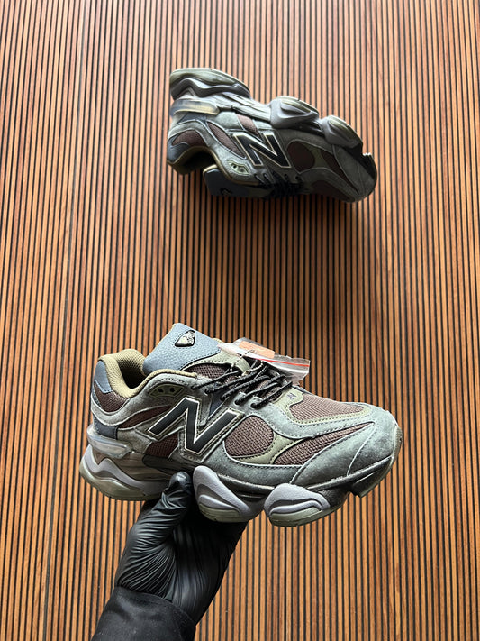 New balance.9060